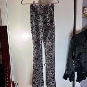 🐾4 for $20 flared leg leggings